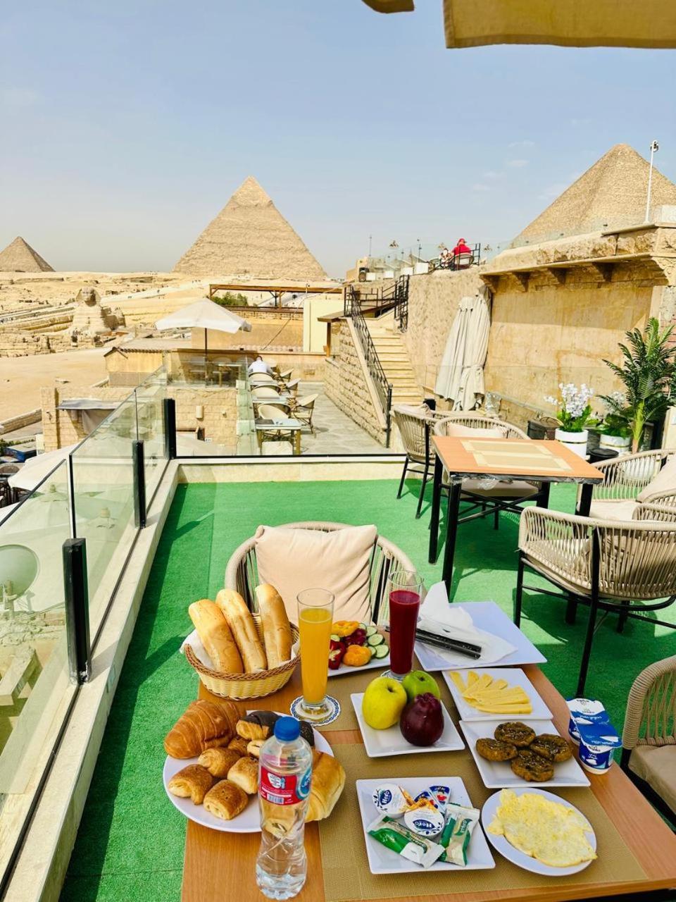 Inside Pyramids 3*