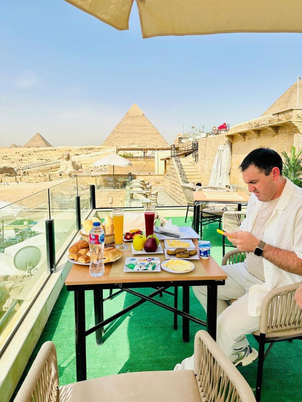 Inside Pyramids 3*